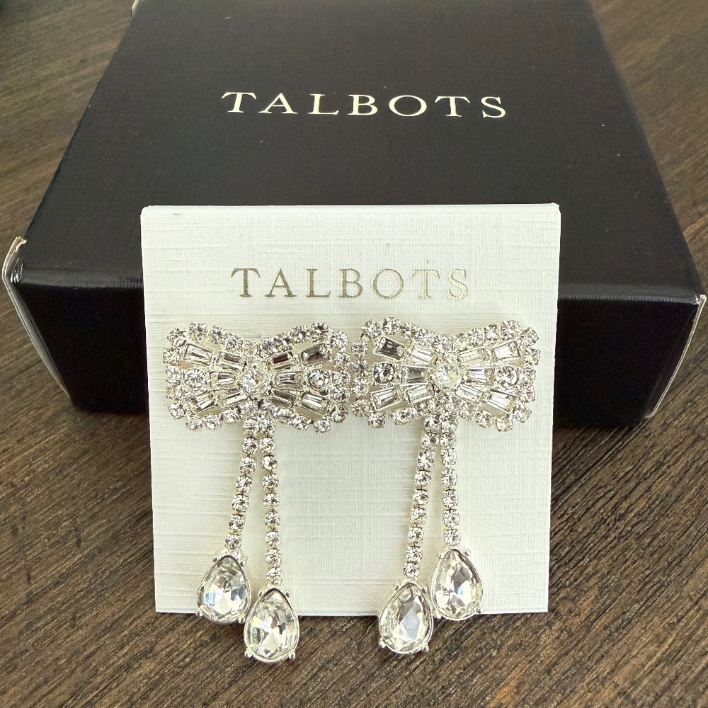 Stunning Bow Earrings